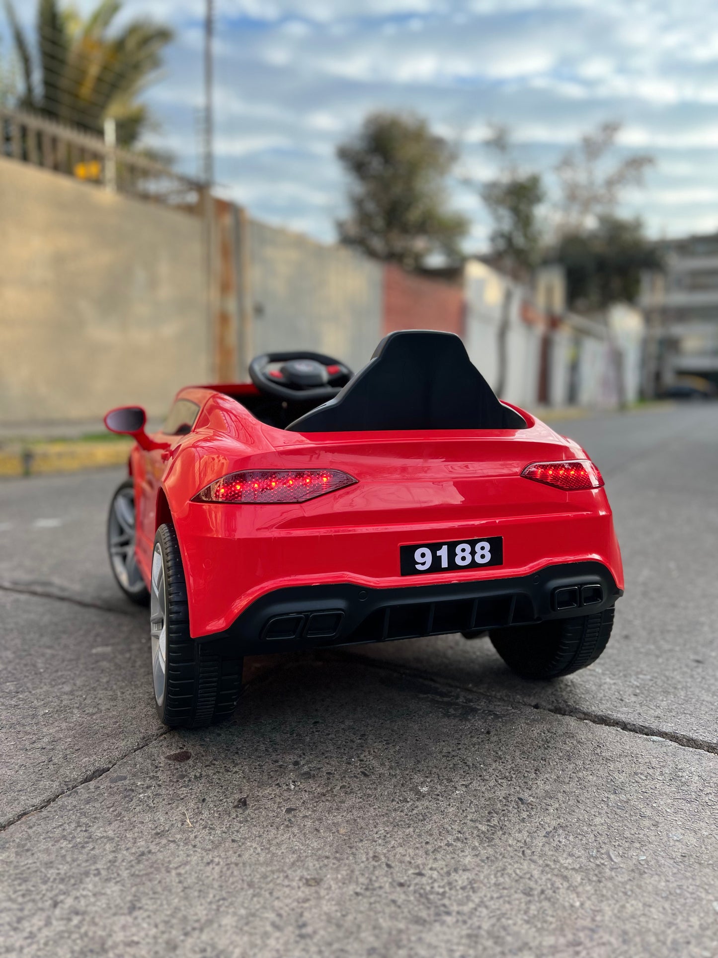 Auto a Bateria para niños Tipo Lexus con control a distancia