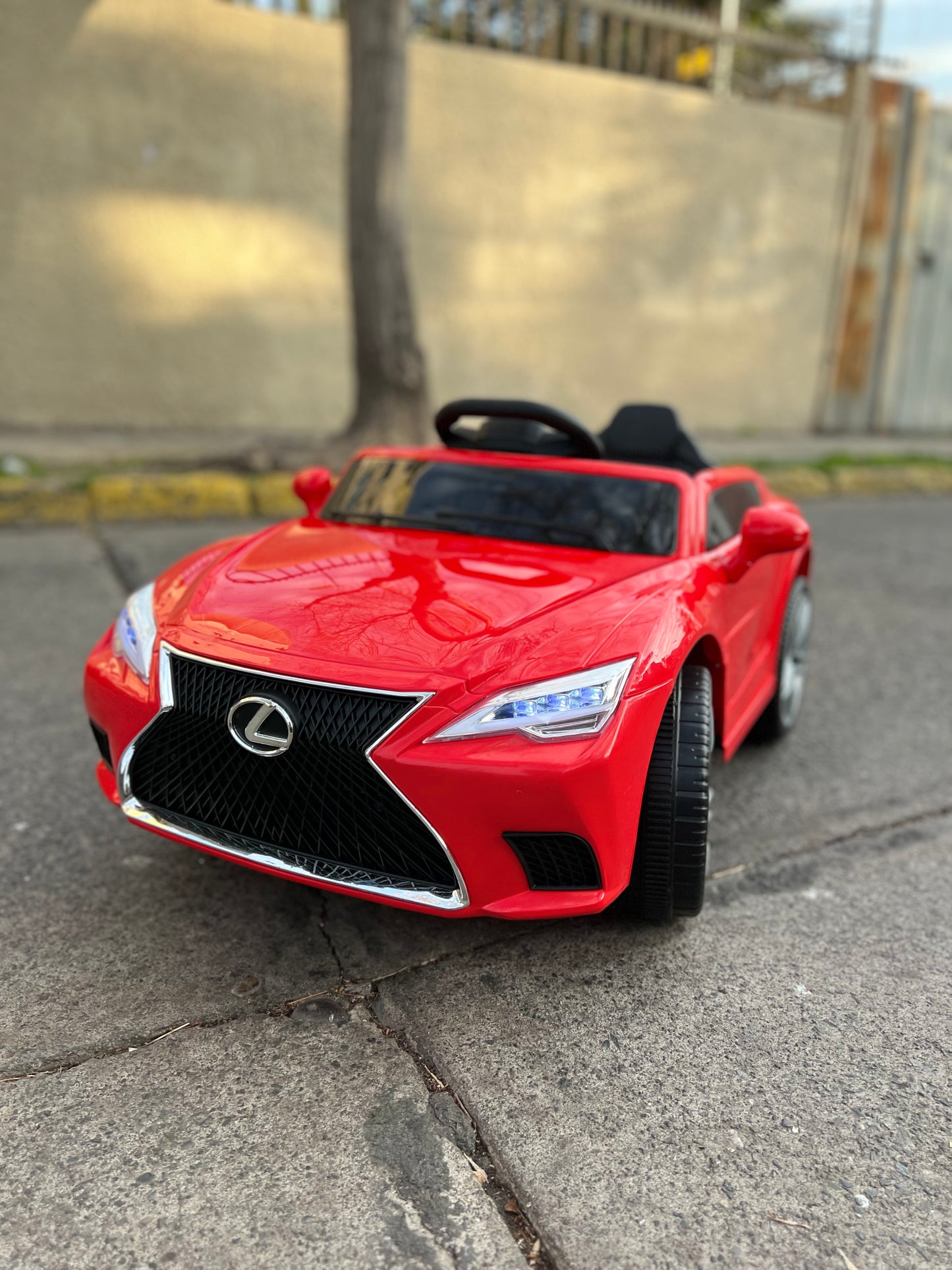 Auto a Bateria para niños Tipo Lexus con control a distancia